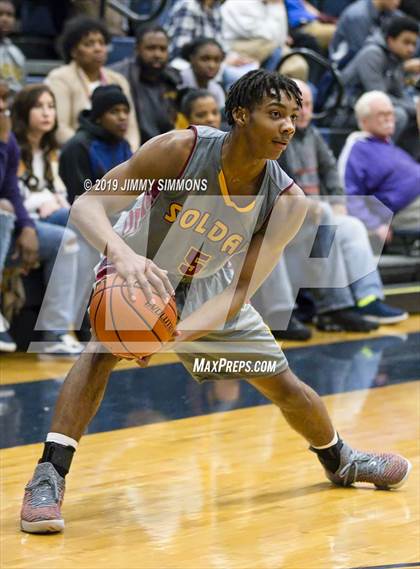 Thumbnail 1 in Chaminade vs. Soldan International Studies photogallery.