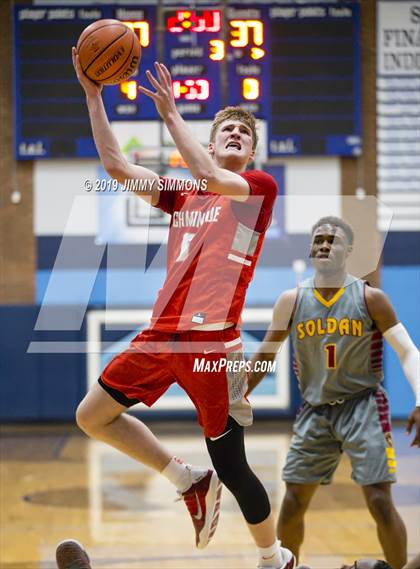 Thumbnail 2 in Chaminade vs. Soldan International Studies photogallery.