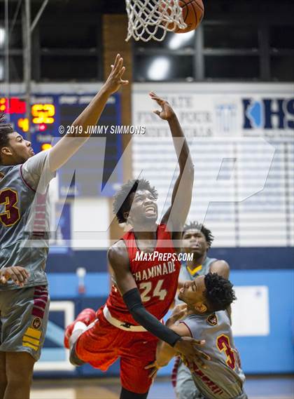 Thumbnail 1 in Chaminade vs. Soldan International Studies photogallery.
