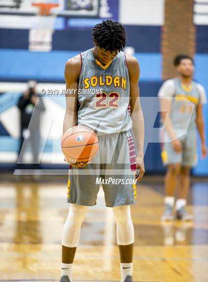 Thumbnail 2 in Chaminade vs. Soldan International Studies photogallery.