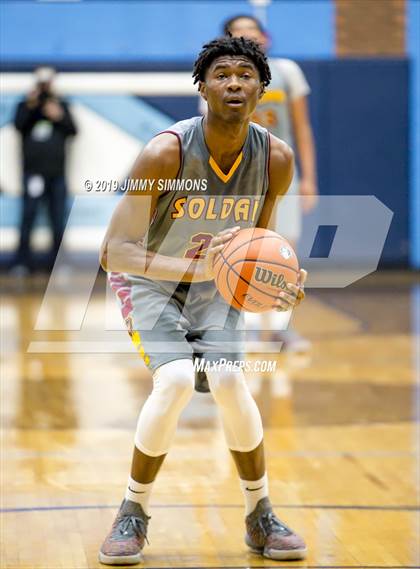 Thumbnail 3 in Chaminade vs. Soldan International Studies photogallery.