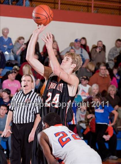 Thumbnail 3 in Lenoir City @ William Blount photogallery.