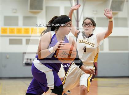 Thumbnail 3 in Charlotte @ Sabinal photogallery.