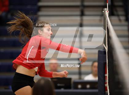 Thumbnail 2 in Regis Jesuit @ Valor Christian photogallery.