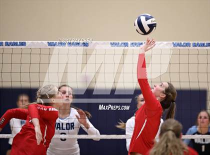 Thumbnail 2 in Regis Jesuit @ Valor Christian photogallery.
