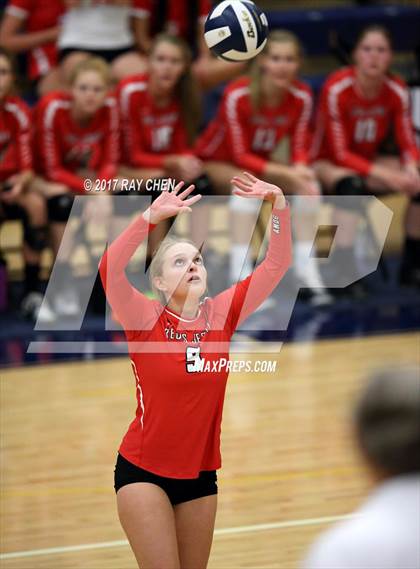 Thumbnail 2 in Regis Jesuit @ Valor Christian photogallery.