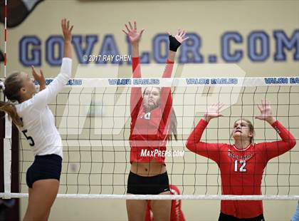Thumbnail 2 in Regis Jesuit @ Valor Christian photogallery.
