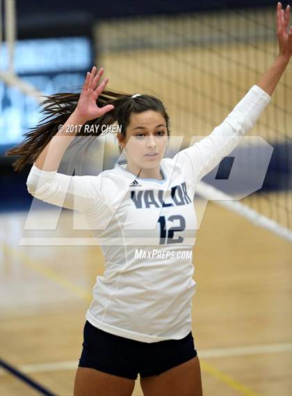 Thumbnail 3 in Regis Jesuit @ Valor Christian photogallery.