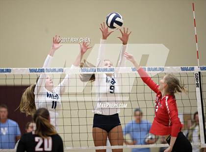 Thumbnail 2 in Regis Jesuit @ Valor Christian photogallery.
