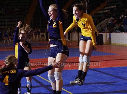 Thumbnail 1 in Victor vs Harborfields (NYSPHSAA Class A Final) photogallery.