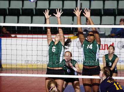 Thumbnail 1 in Victor vs Harborfields (NYSPHSAA Class A Final) photogallery.