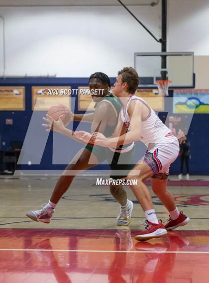 Thumbnail 2 in Great Oak @ Murrieta Mesa photogallery.