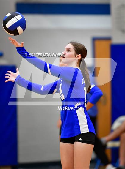 Thumbnail 3 in Perryville @ Jessieville photogallery.