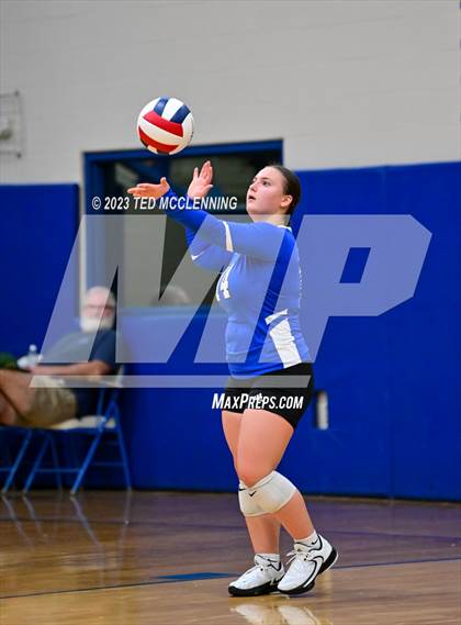 Thumbnail 1 in Perryville @ Jessieville photogallery.