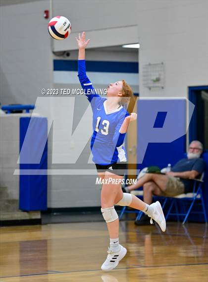 Thumbnail 1 in Perryville @ Jessieville photogallery.