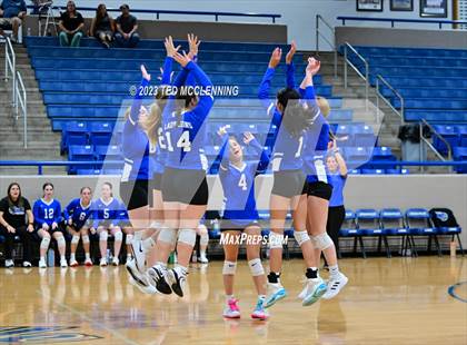 Thumbnail 1 in Perryville @ Jessieville photogallery.