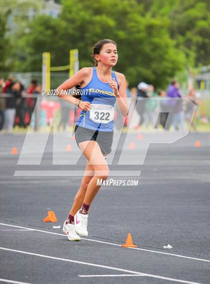 Thumbnail 3 in Bryan Bradley Viking Track Classic (1600m) photogallery.