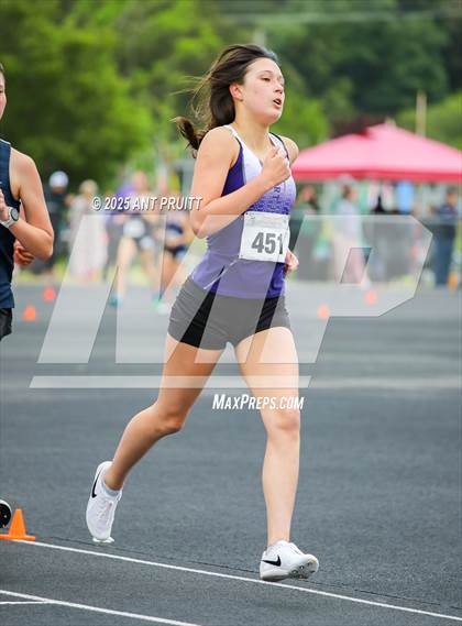 Thumbnail 3 in Bryan Bradley Viking Track Classic (1600m) photogallery.