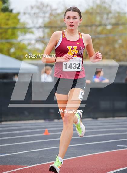 Thumbnail 3 in Bryan Bradley Viking Track Classic (1600m) photogallery.