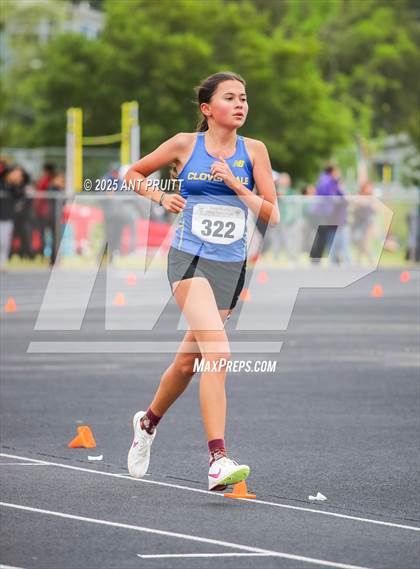 Thumbnail 2 in Bryan Bradley Viking Track Classic (1600m) photogallery.