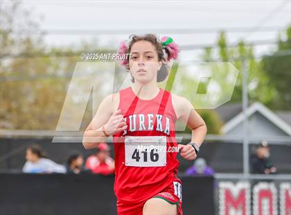 Thumbnail 2 in Bryan Bradley Viking Track Classic (1600m) photogallery.