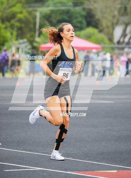 Thumbnail 1 in Bryan Bradley Viking Track Classic (1600m) photogallery.