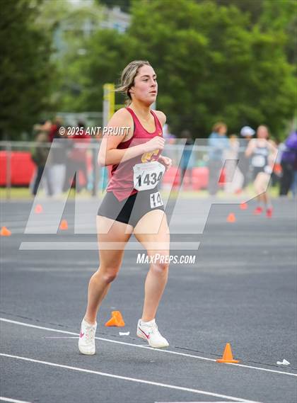 Thumbnail 1 in Bryan Bradley Viking Track Classic (1600m) photogallery.