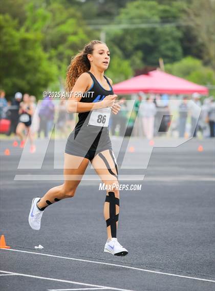 Thumbnail 2 in Bryan Bradley Viking Track Classic (1600m) photogallery.
