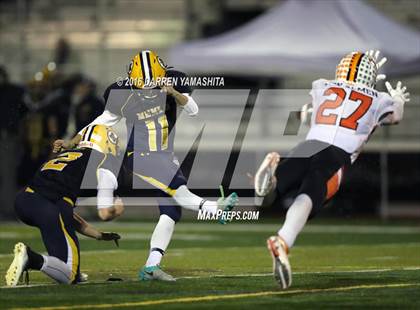 Thumbnail 2 in Half Moon Bay vs. Menlo School (CIF CCS Division 5 Final) photogallery.