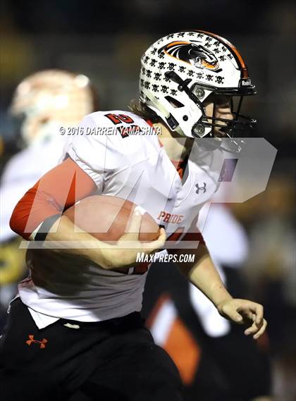Thumbnail 3 in Half Moon Bay vs. Menlo School (CIF CCS Division 5 Final) photogallery.