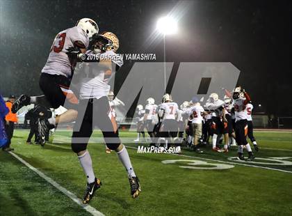 Thumbnail 2 in Half Moon Bay vs. Menlo School (CIF CCS Division 5 Final) photogallery.