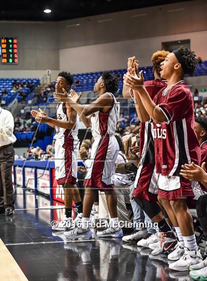 Thumbnail 3 in East Poinsett County vs. Earle (AAA 2A Final) photogallery.