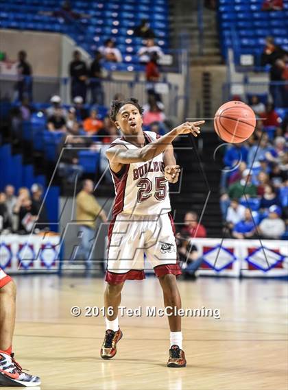 Thumbnail 3 in East Poinsett County vs. Earle (AAA 2A Final) photogallery.