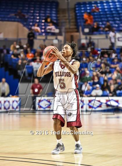 Thumbnail 2 in East Poinsett County vs. Earle (AAA 2A Final) photogallery.