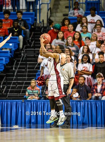 Thumbnail 3 in East Poinsett County vs. Earle (AAA 2A Final) photogallery.
