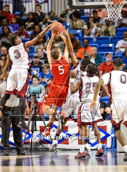 Thumbnail 3 in East Poinsett County vs. Earle (AAA 2A Final) photogallery.