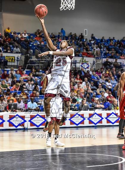 Thumbnail 2 in East Poinsett County vs. Earle (AAA 2A Final) photogallery.