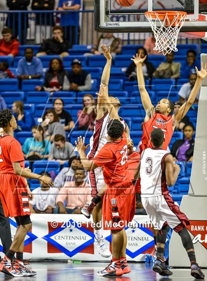 Thumbnail 1 in East Poinsett County vs. Earle (AAA 2A Final) photogallery.