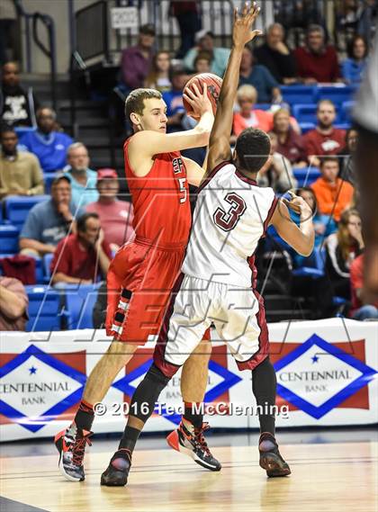 Thumbnail 1 in East Poinsett County vs. Earle (AAA 2A Final) photogallery.