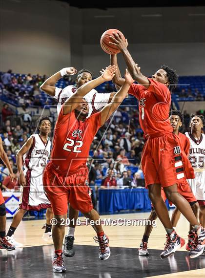 Thumbnail 3 in East Poinsett County vs. Earle (AAA 2A Final) photogallery.
