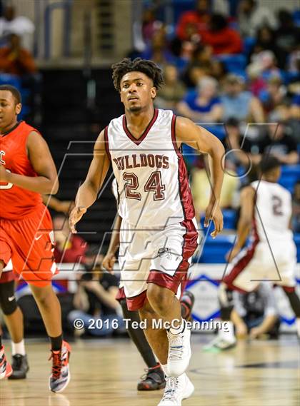 Thumbnail 1 in East Poinsett County vs. Earle (AAA 2A Final) photogallery.