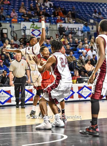 Thumbnail 1 in East Poinsett County vs. Earle (AAA 2A Final) photogallery.
