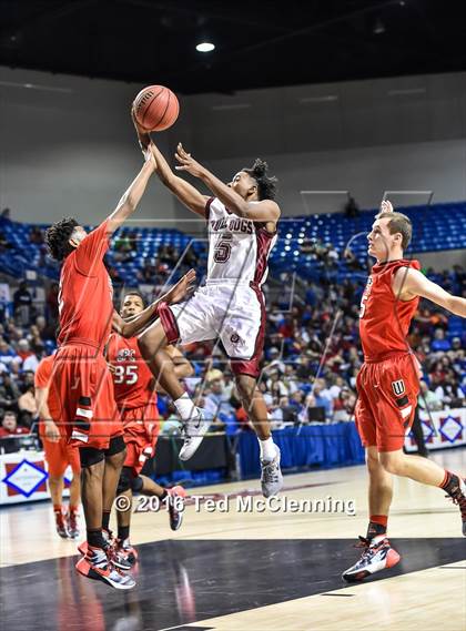 Thumbnail 3 in East Poinsett County vs. Earle (AAA 2A Final) photogallery.