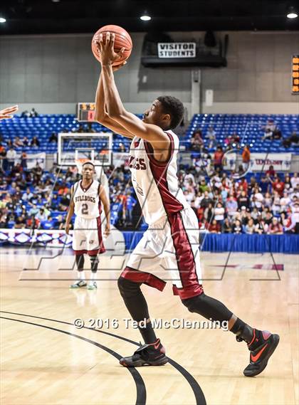 Thumbnail 1 in East Poinsett County vs. Earle (AAA 2A Final) photogallery.