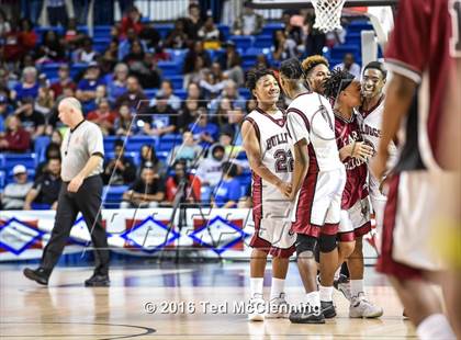 Thumbnail 3 in East Poinsett County vs. Earle (AAA 2A Final) photogallery.