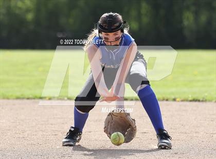 Thumbnail 2 in Webster Schroeder at Rush-Henrietta photogallery.