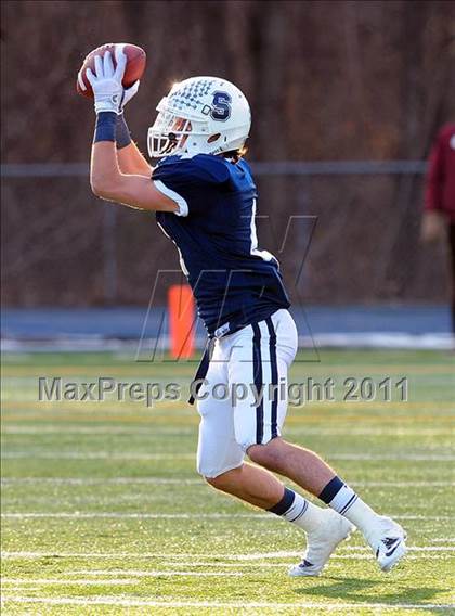 Thumbnail 3 in Newtown vs. Staples (CIAC Class LL Semifinal) photogallery.