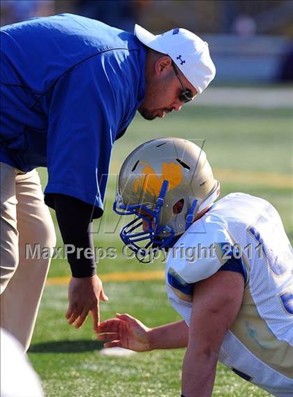 Thumbnail 1 in Newtown vs. Staples (CIAC Class LL Semifinal) photogallery.