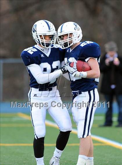 Thumbnail 3 in Newtown vs. Staples (CIAC Class LL Semifinal) photogallery.