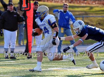 Thumbnail 2 in Newtown vs. Staples (CIAC Class LL Semifinal) photogallery.